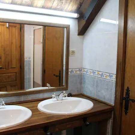 Хостел Albergue-refugio Sargantana Канфранк