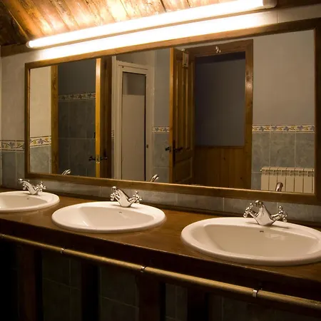 Albergue-refugio Sargantana * Canfranc
