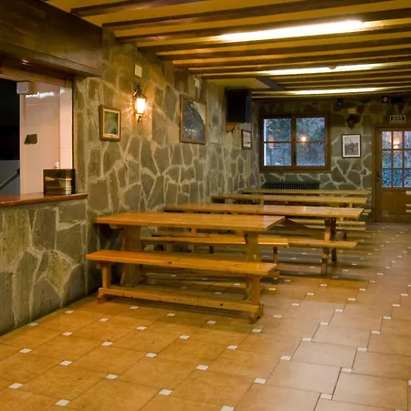 Albergue-refugio Sargantana * Canfranc