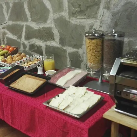 Hostel Albergue-refugio Sargantana Canfranc