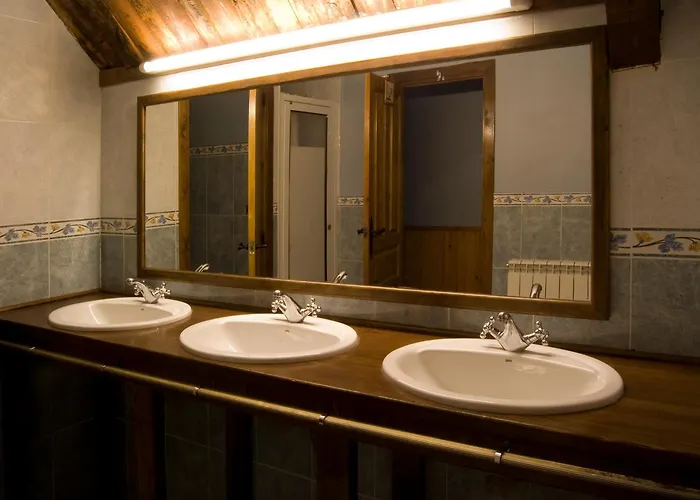 Albergue-refugio Sargantana * Canfranc