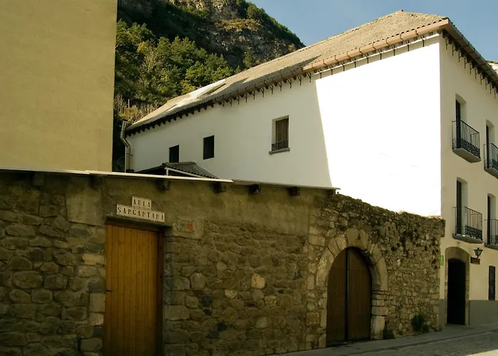 Albergue-refugio Sargantana *
