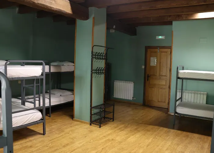 Albergue-refugio Sargantana * Canfranc